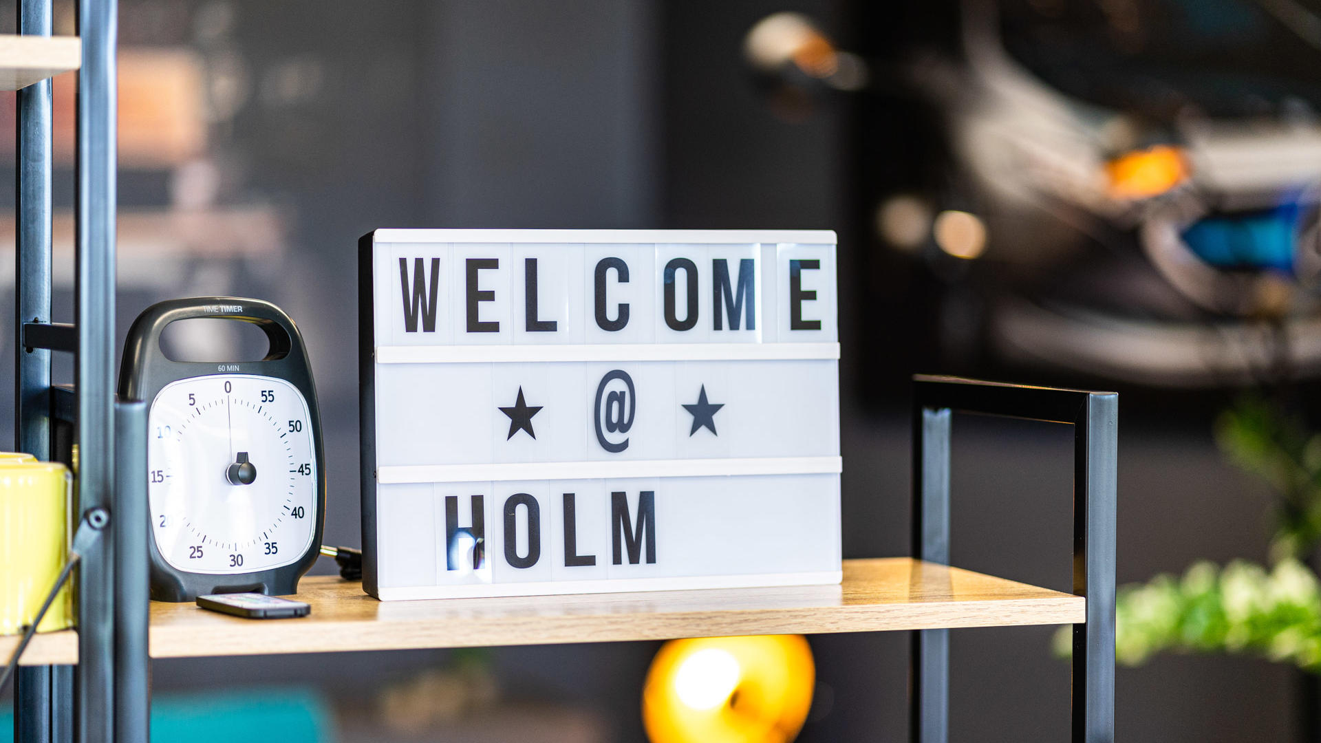 Welcome at HOLM Lightbox im Raum Gottlieb Daimler