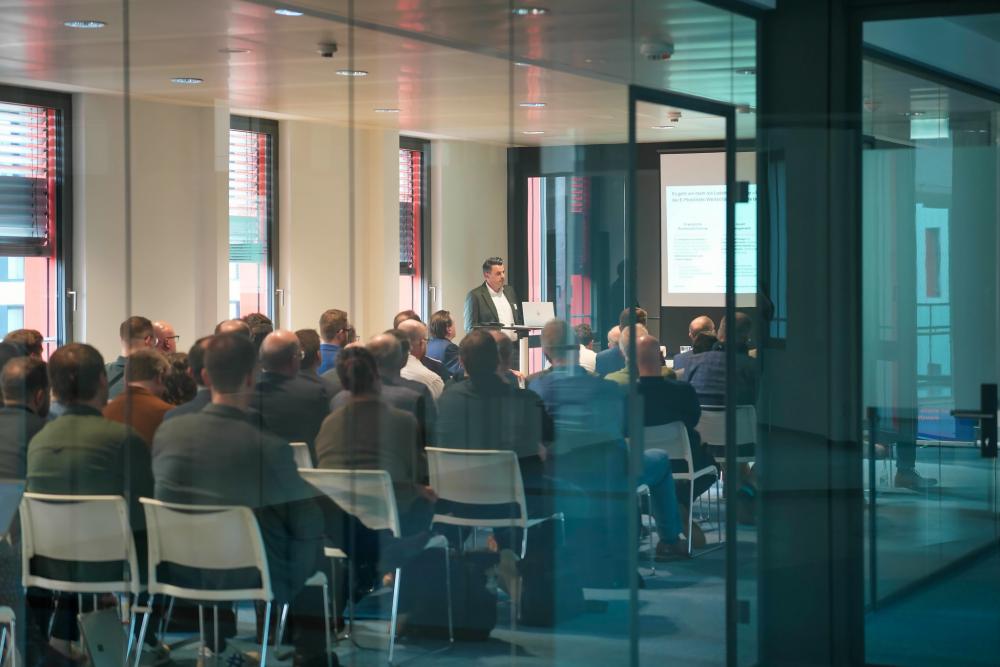 Konfernezraum mit Publikum